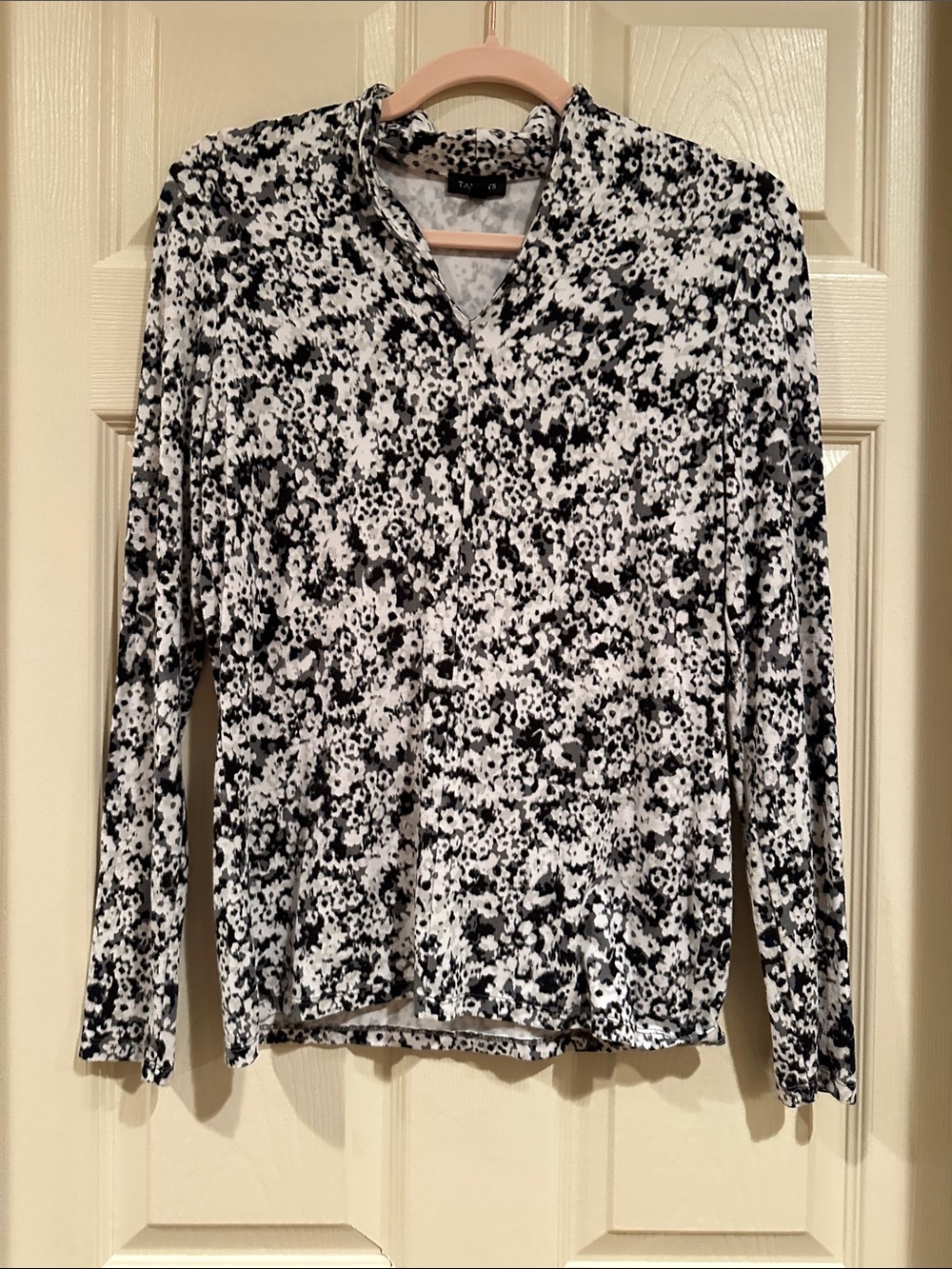 Talbots Black and White Floral V-Neck Long Sleeve Top